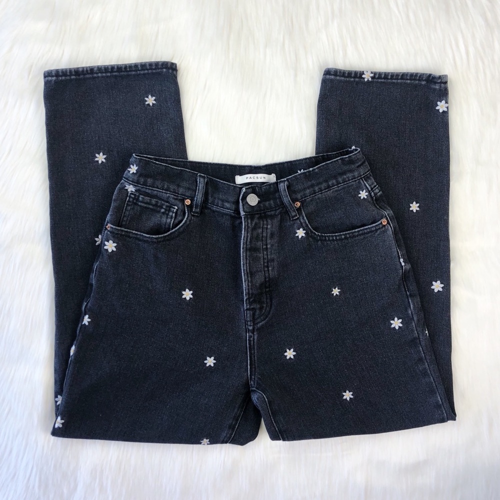 PacSun Daisy High Waisted Straight Leg Jeans